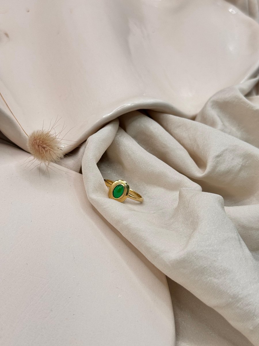 Yeşil Taşlı Yüzük