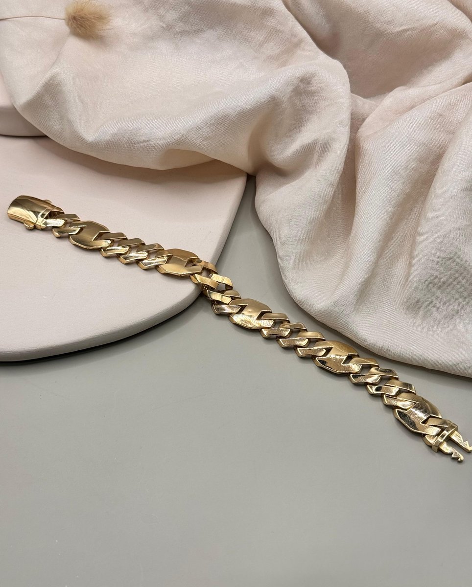 Geometrik Baklalı Parlak Yüzey Zincir Bileklik