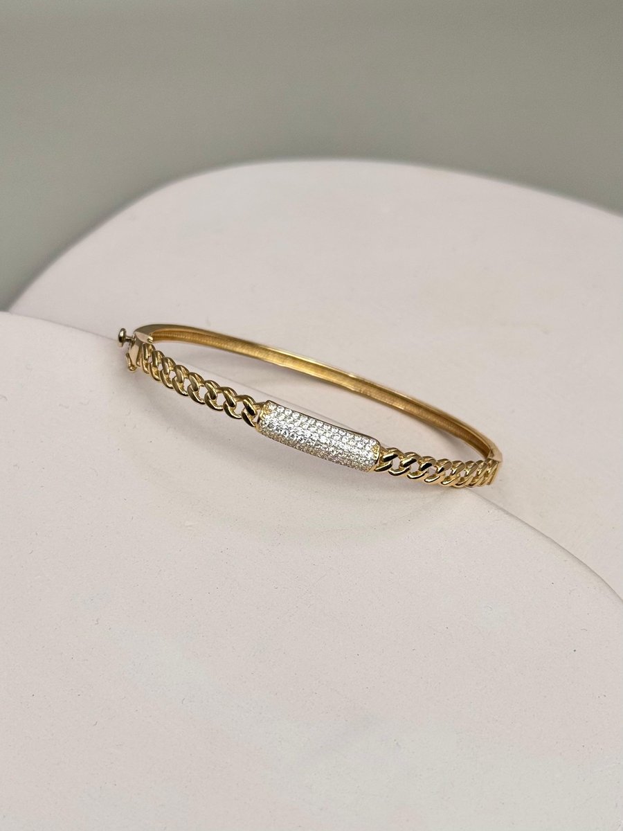 Taşlı Minimal Gurmet Kelepçe