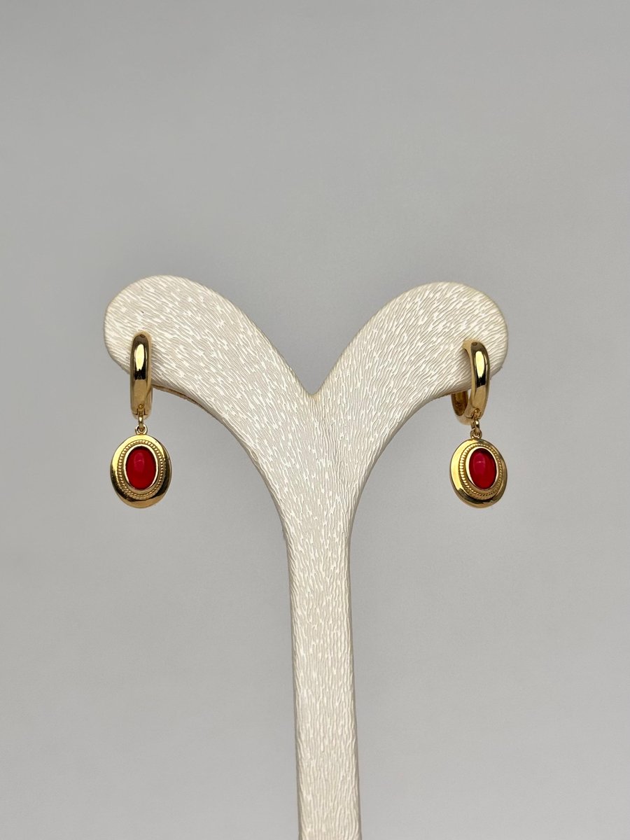 Kırmızı Taşlı Küpe