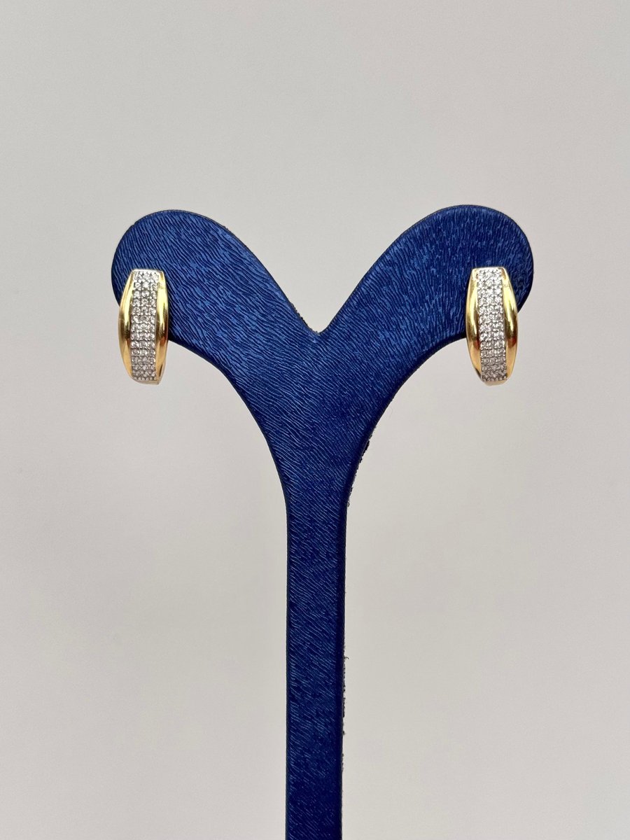 Taşlı Bombeli Küpe